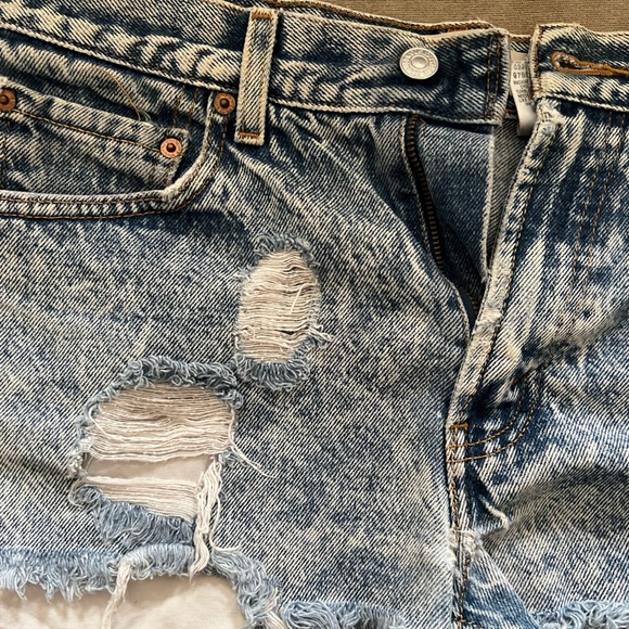 Vintage Levi’s Regular 505 Jean shorts - Picture 4 of 4